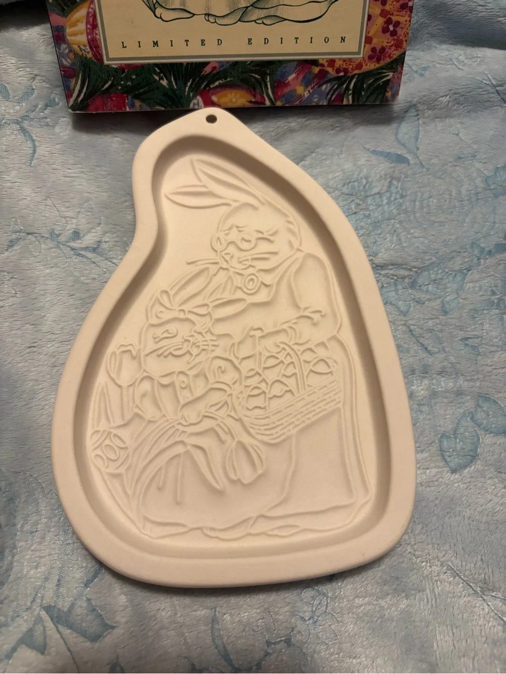 Longaberger 1997 Easter Bunny Cookie Mold with Embossed Bunny Family